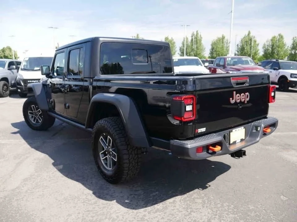 2026 Jeep JT Gladiator - Image 15 of 16