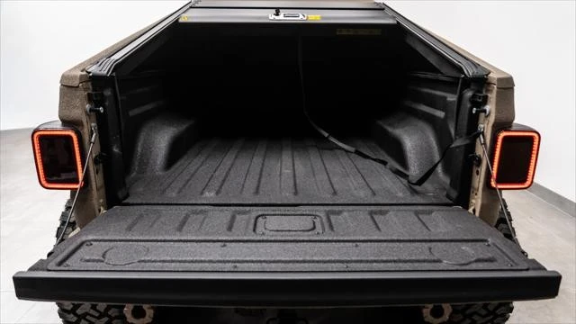 2026 Jeep JT Gladiator - Image 17 of 31