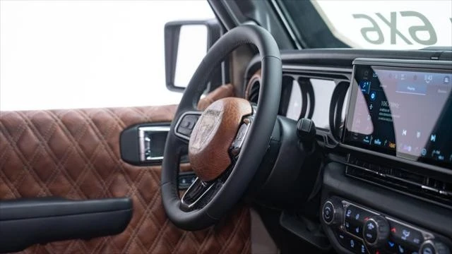 2026 Jeep JT Gladiator - Image 28 of 31
