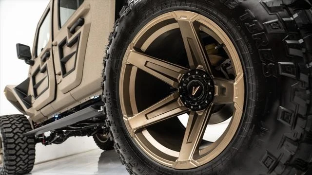 2026 Jeep JT Gladiator - Image 15 of 31