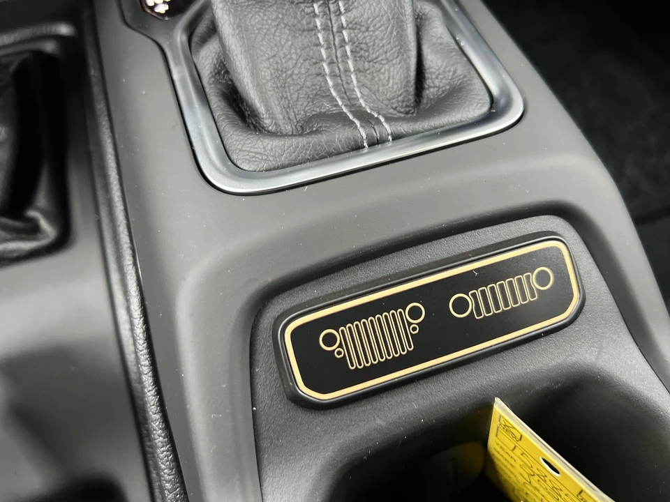 2026 Jeep JT Gladiator - Image 29 of 31
