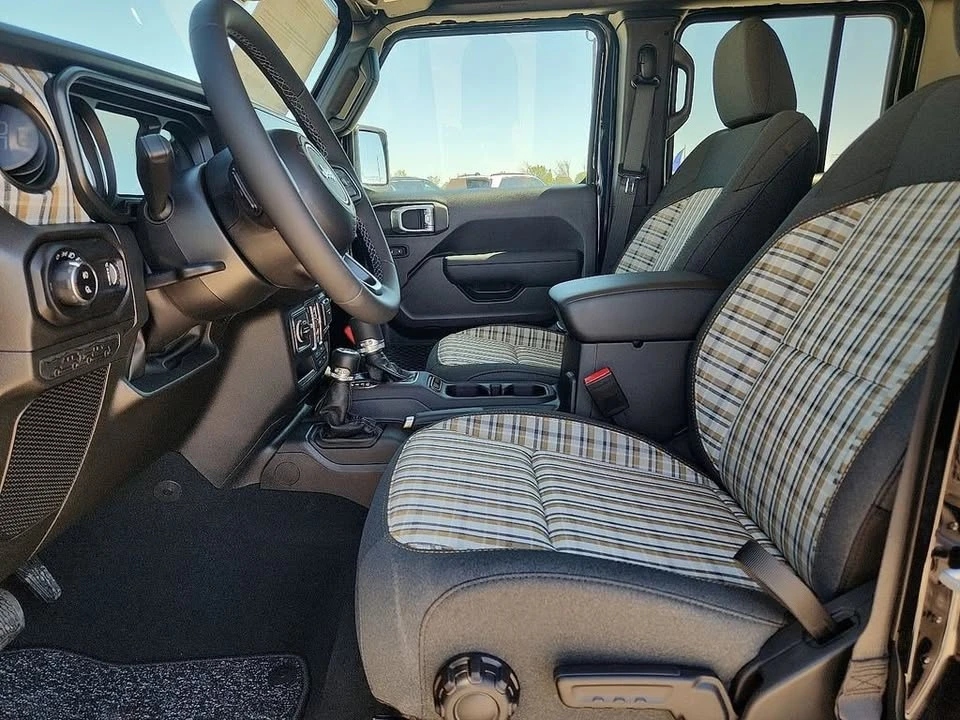2026 Jeep JT Gladiator - Image 7 of 9