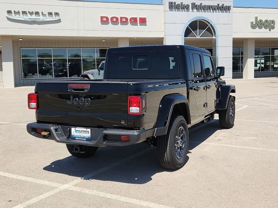 2026 Jeep JT Gladiator - Image 4 of 9