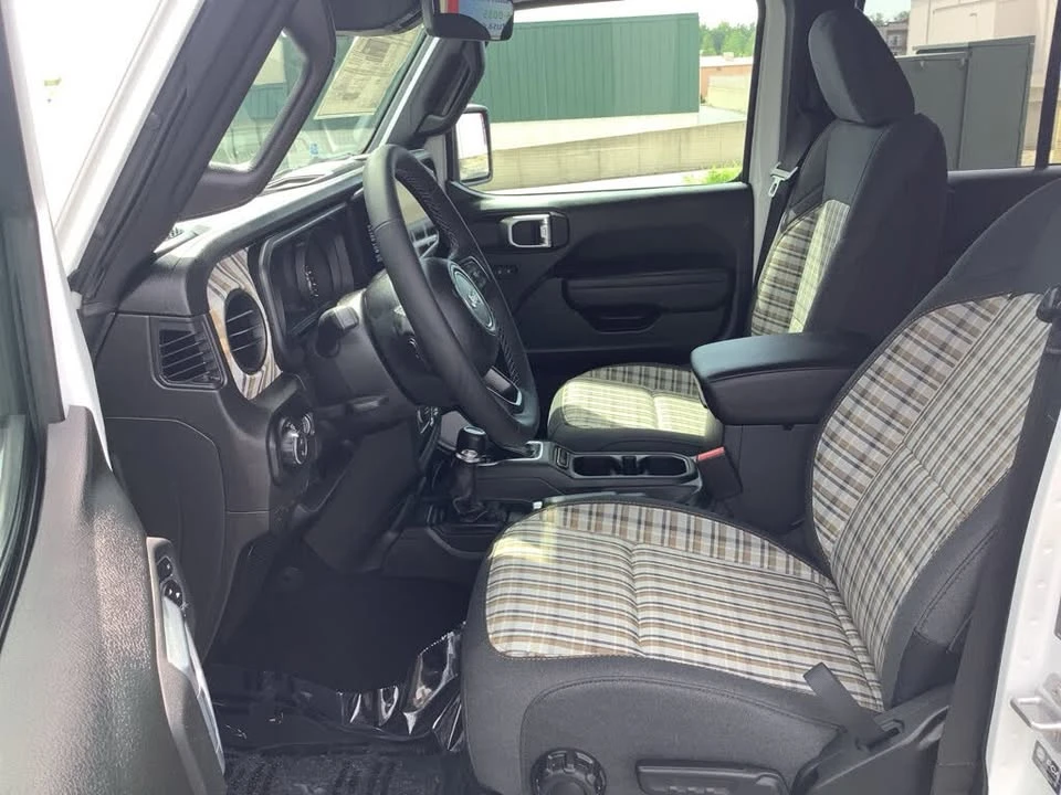 2026 Jeep JT Gladiator - Image 13 of 20