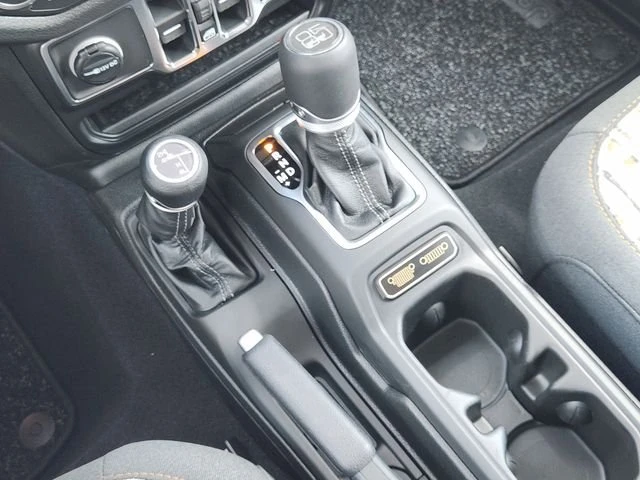 2026 Jeep JT Gladiator - Image 16 of 20