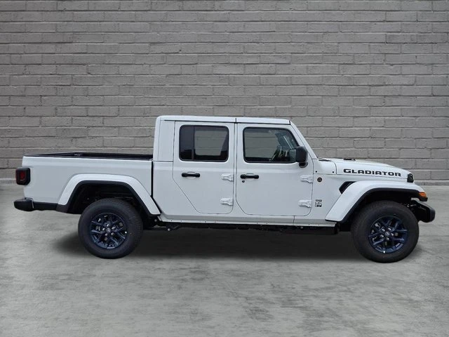 2026 Jeep JT Gladiator - Image 8 of 20