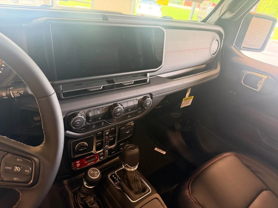 2026 Jeep JT Gladiator - Image 7 of 13
