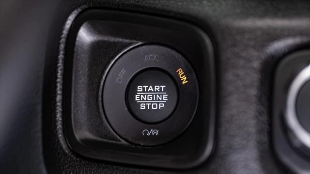 2026 Jeep JT Gladiator - Image 21 of 31