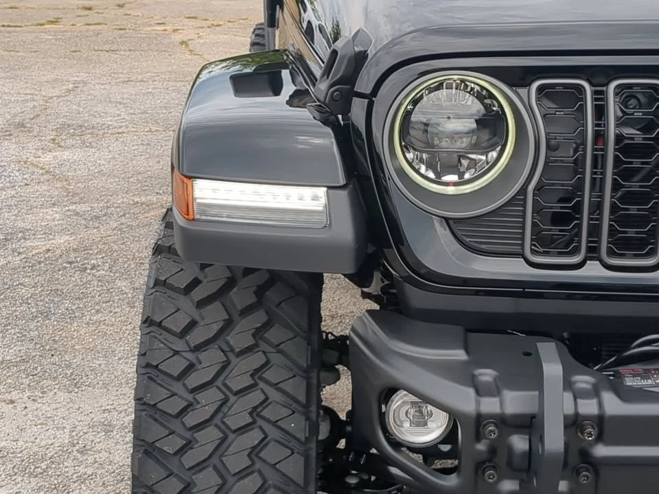 2026 Jeep JT Gladiator - Image 8 of 19