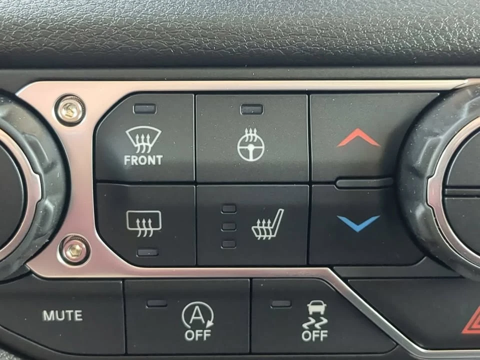 2026 Jeep JT Gladiator - Image 19 of 19