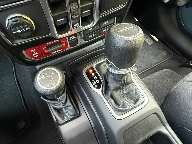 2026 Jeep JT Gladiator - Image 25 of 30