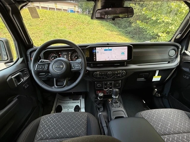 2026 Jeep JT Gladiator - Image 12 of 30