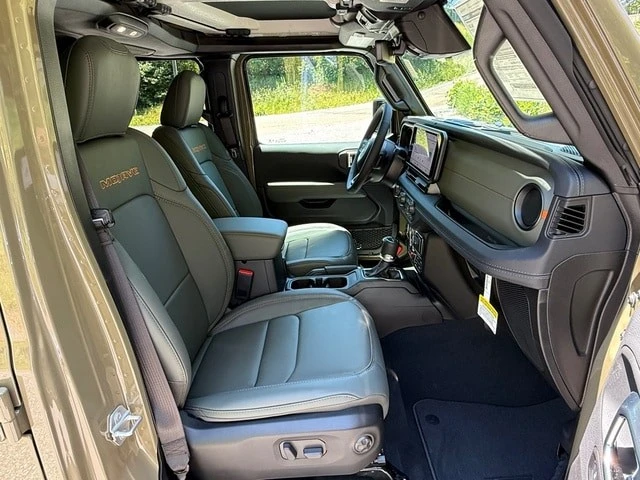 2026 Jeep JT Gladiator - Image 19 of 31