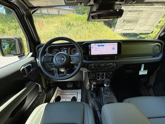 2026 Jeep JT Gladiator - Image 13 of 31
