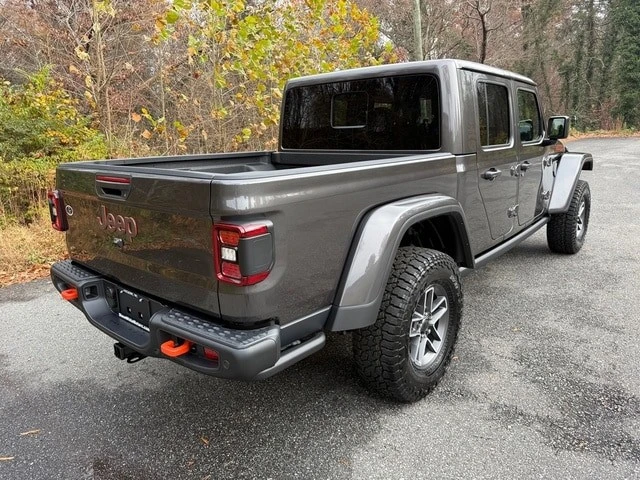 2026 Jeep JT Gladiator - Image 5 of 24