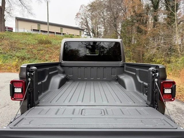 2026 Jeep JT Gladiator - Image 6 of 21