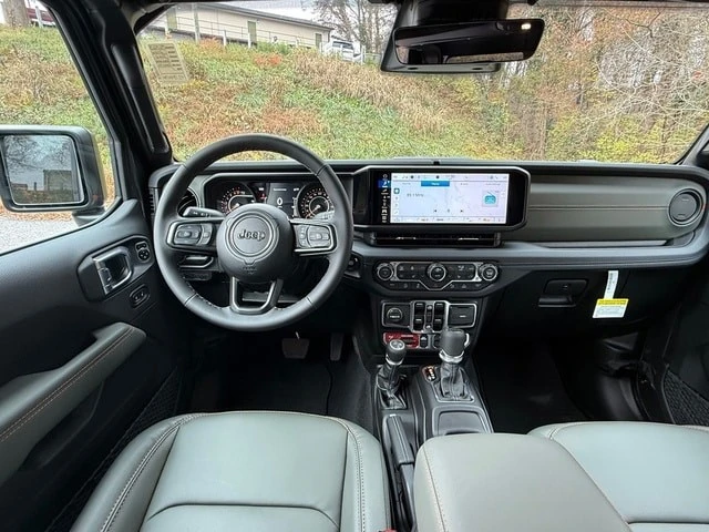 2026 Jeep JT Gladiator - Image 9 of 24