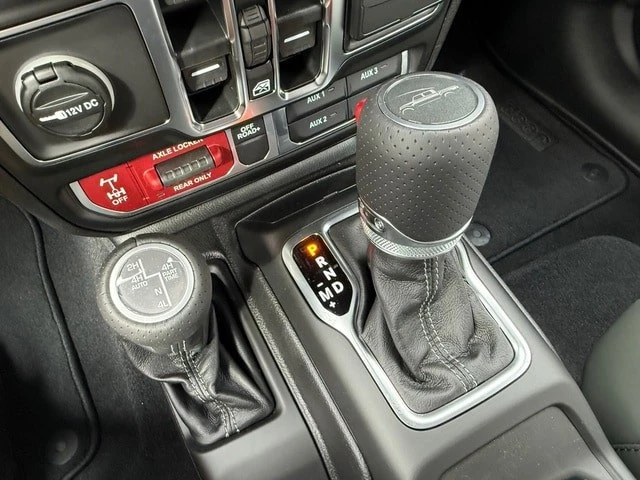 2026 Jeep JT Gladiator - Image 20 of 21