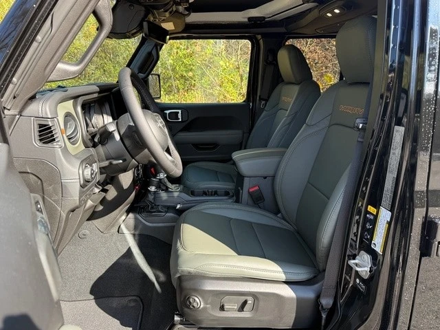 2026 Jeep JT Gladiator - Image 15 of 21