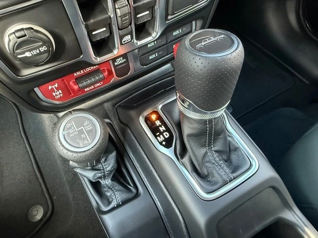 2026 Jeep JT Gladiator - Image 29 of 31