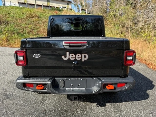 2026 Jeep JT Gladiator - Image 8 of 21