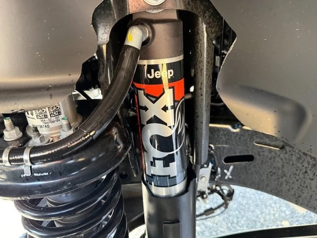 2026 Jeep JT Gladiator - Image 12 of 21