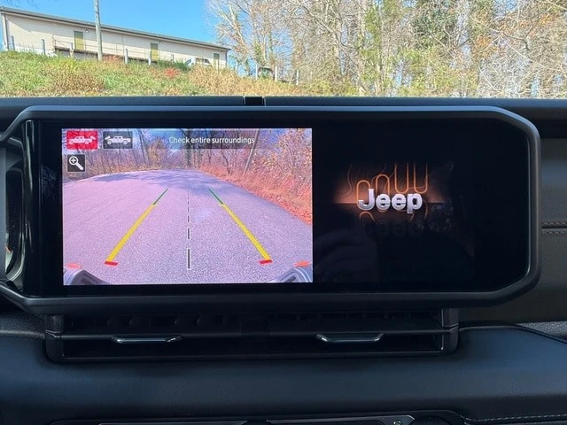 2026 Jeep JT Gladiator - Image 27 of 31