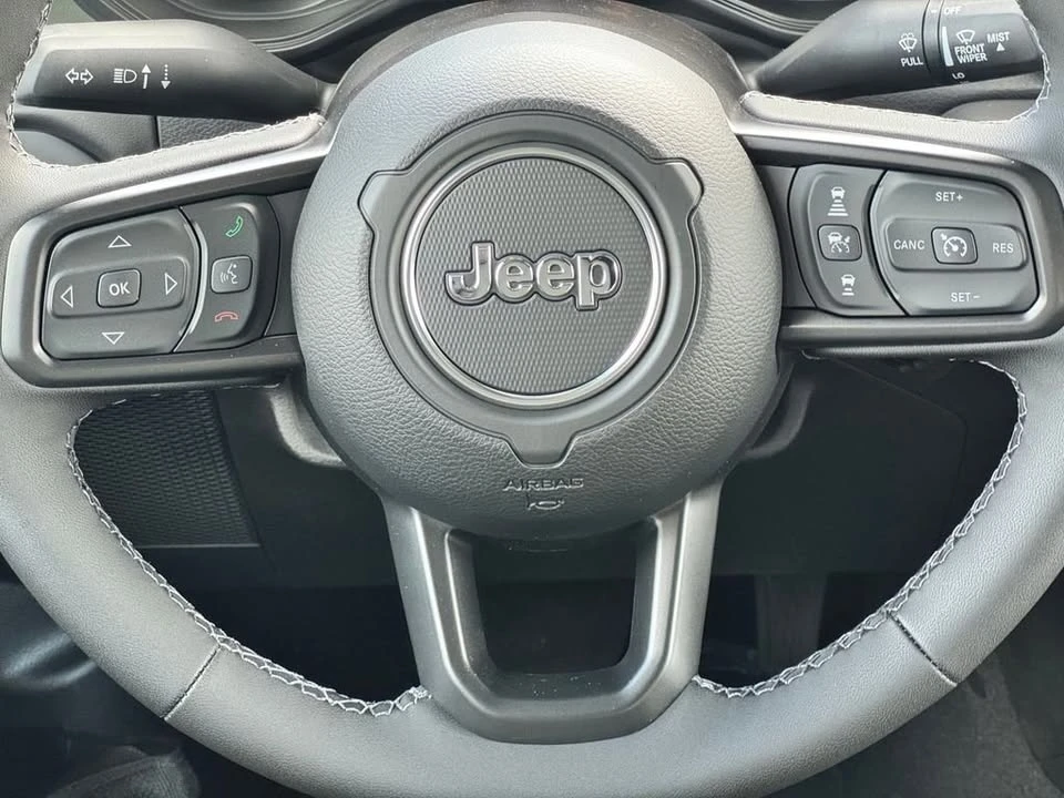 2026 Jeep JT Gladiator - Image 18 of 20