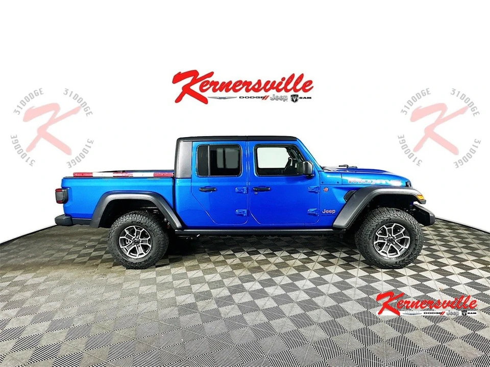 2026 Jeep JT Gladiator - Image 8 of 12