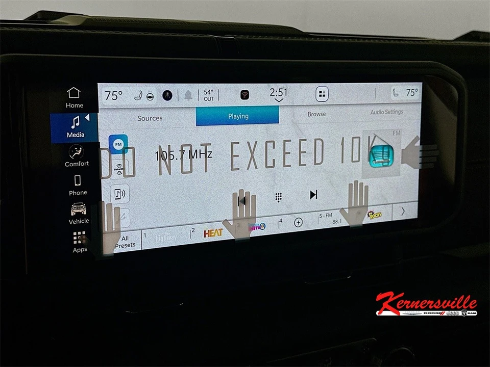 2026 Jeep JT Gladiator - Image 13 of 21