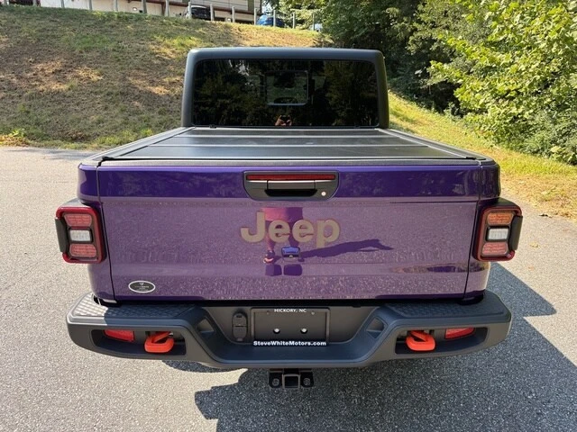 2026 Jeep JT Gladiator - Image 7 of 29