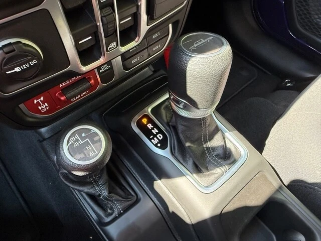 2026 Jeep JT Gladiator - Image 25 of 29
