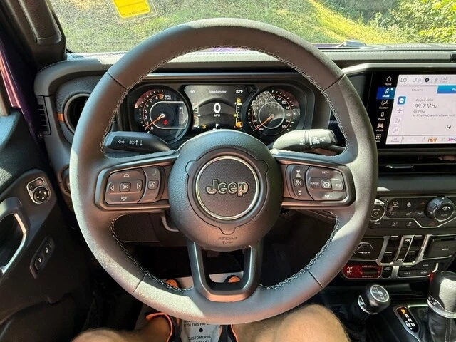 2026 Jeep JT Gladiator - Image 19 of 29