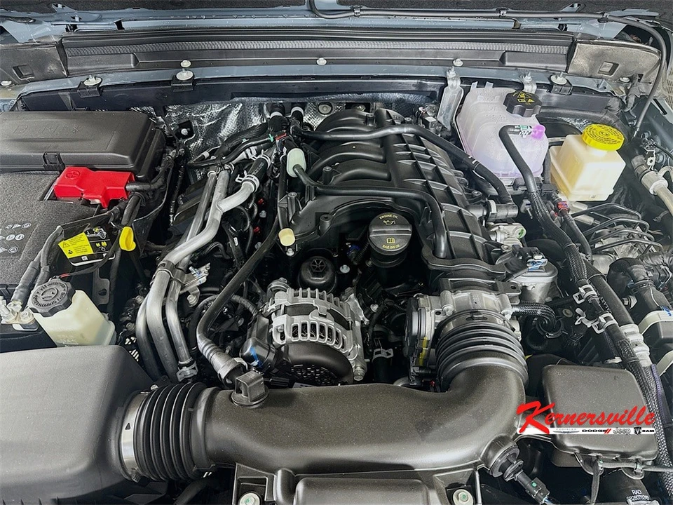 2026 Jeep JT Gladiator - Image 18 of 21