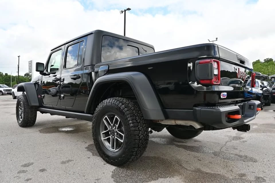 2026 Jeep JT Gladiator - Image 6 of 8