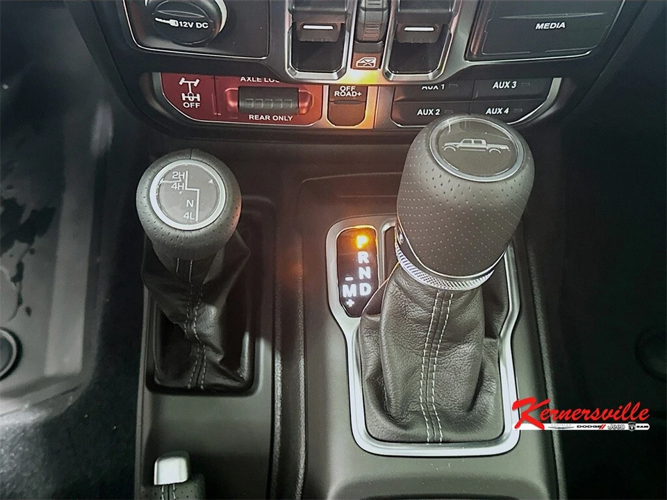 2026 Jeep JT Gladiator - Image 12 of 21
