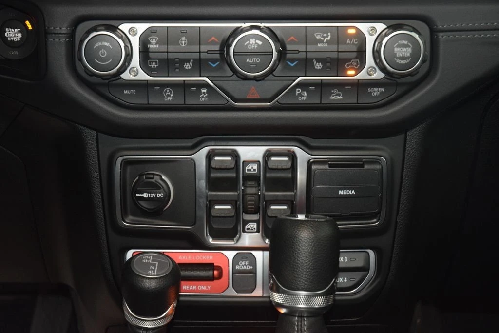 2026 Jeep JT Gladiator - Image 30 of 31