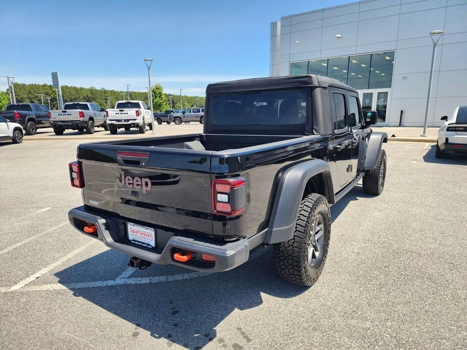 2026 Jeep JT Gladiator - Image 4 of 31
