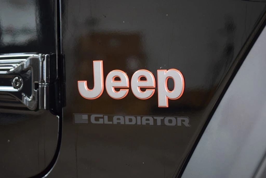 2026 Jeep JT Gladiator - Image 16 of 31