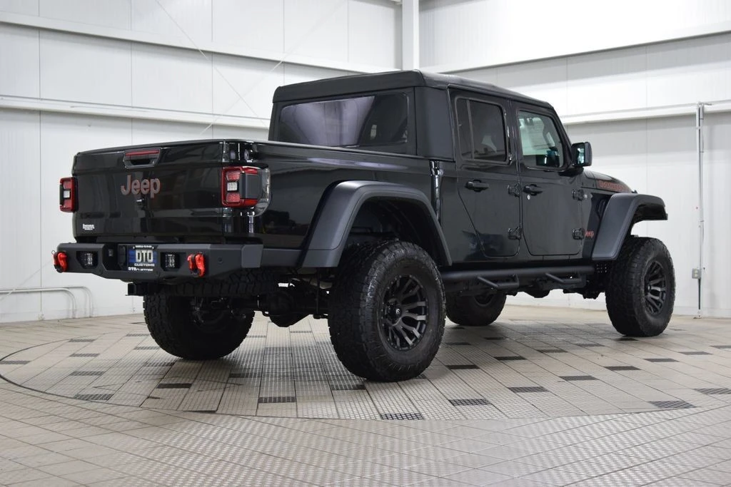2026 Jeep JT Gladiator - Image 7 of 31