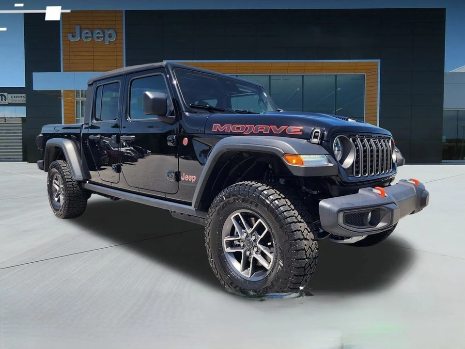 2026 Jeep JT Gladiator - Image 17 of 31