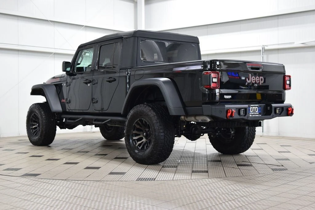 2026 Jeep JT Gladiator - Image 5 of 31