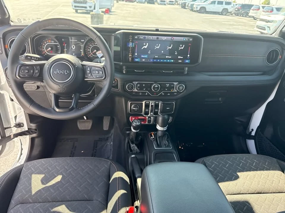 2026 Jeep JT Gladiator - Image 12 of 20