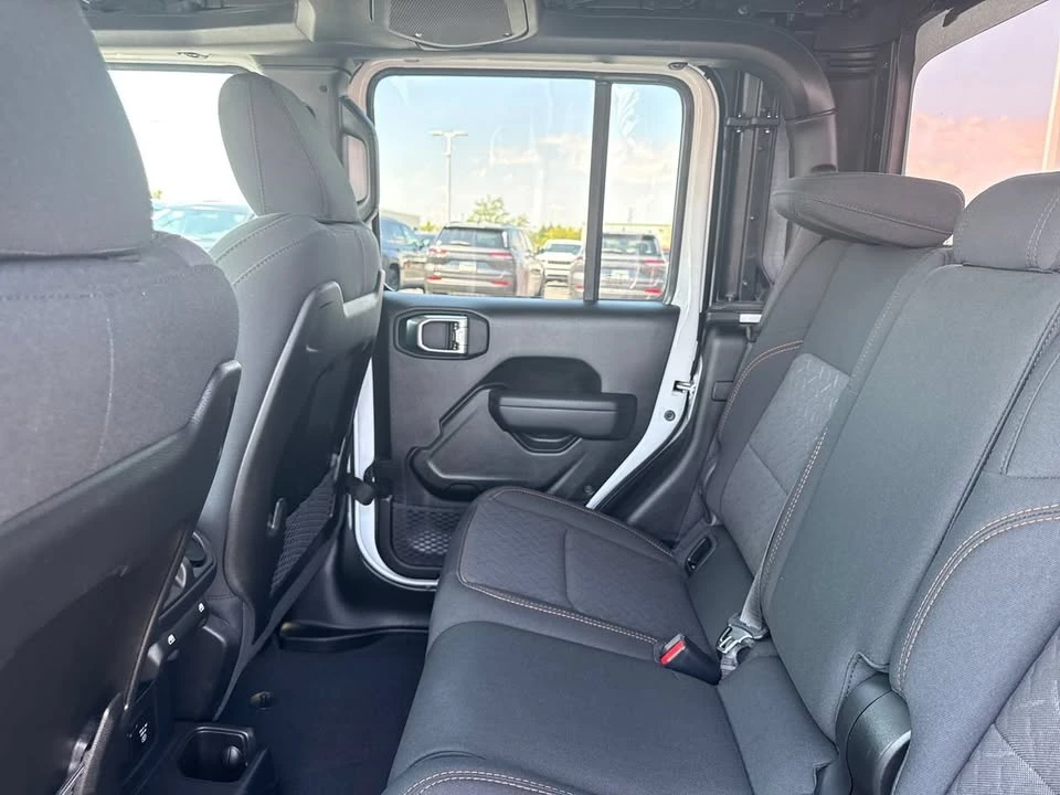 2026 Jeep JT Gladiator - Image 11 of 20