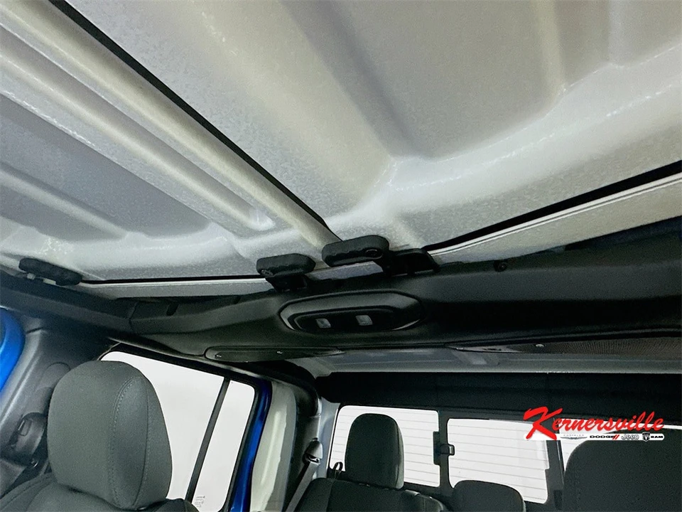 2026 Jeep JT Gladiator - Image 14 of 21