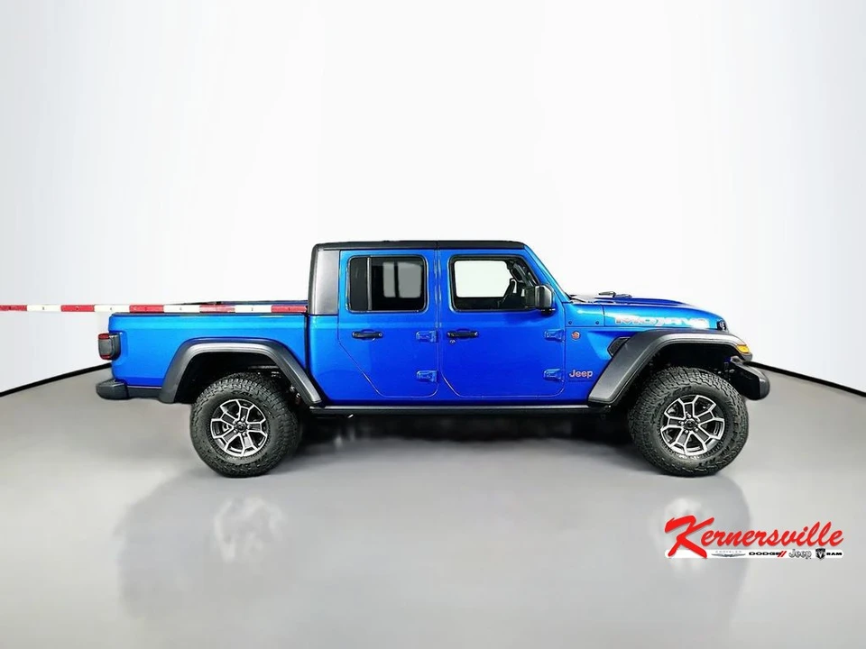 2026 Jeep JT Gladiator - Image 8 of 12