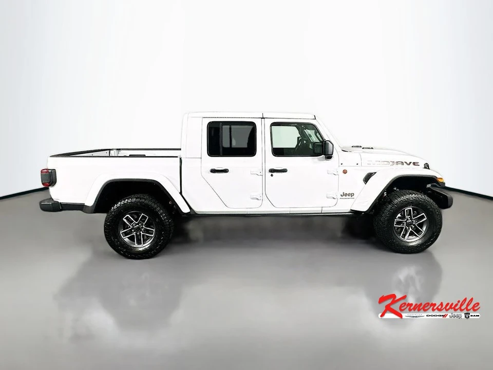 2026 Jeep JT Gladiator - Image 8 of 12