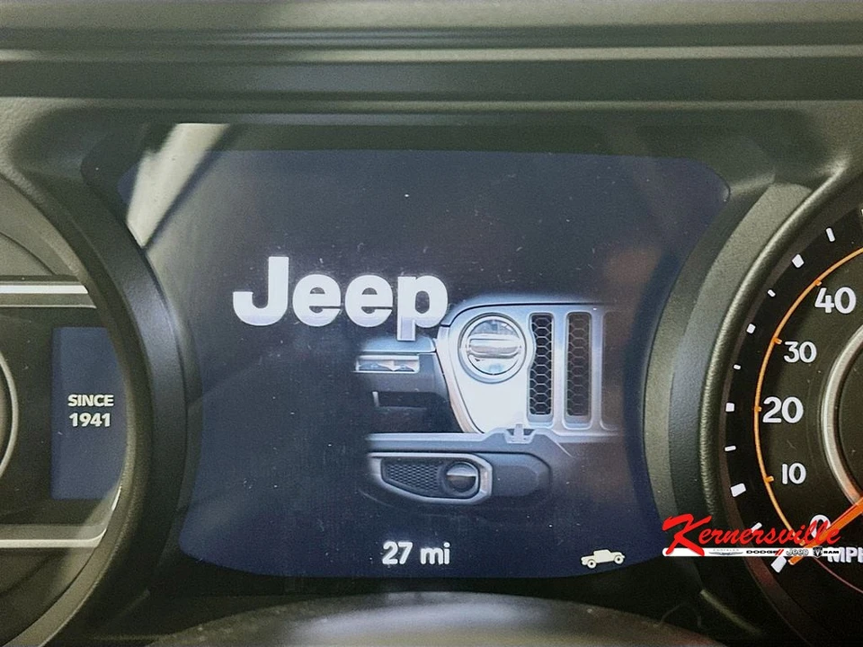 2026 Jeep JT Gladiator - Image 11 of 12