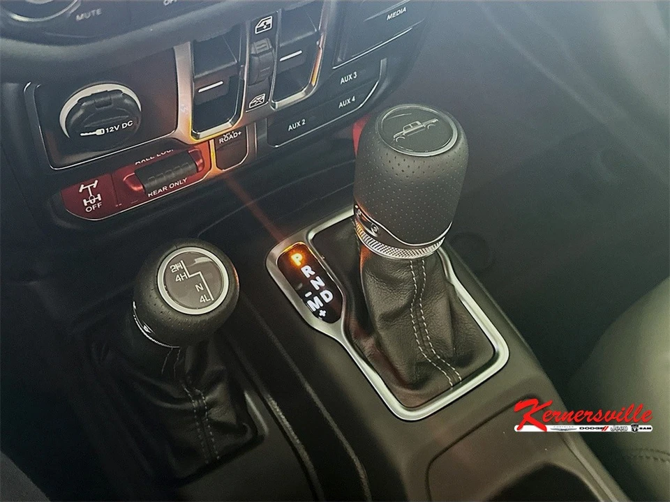 2026 Jeep JT Gladiator - Image 12 of 20