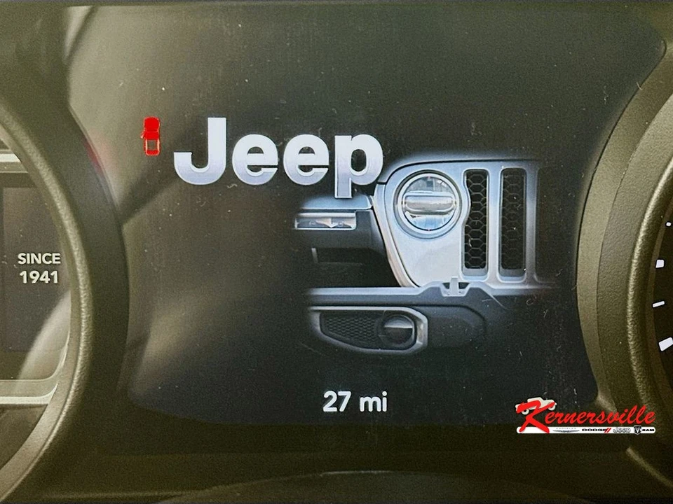 2026 Jeep JT Gladiator - Image 11 of 12